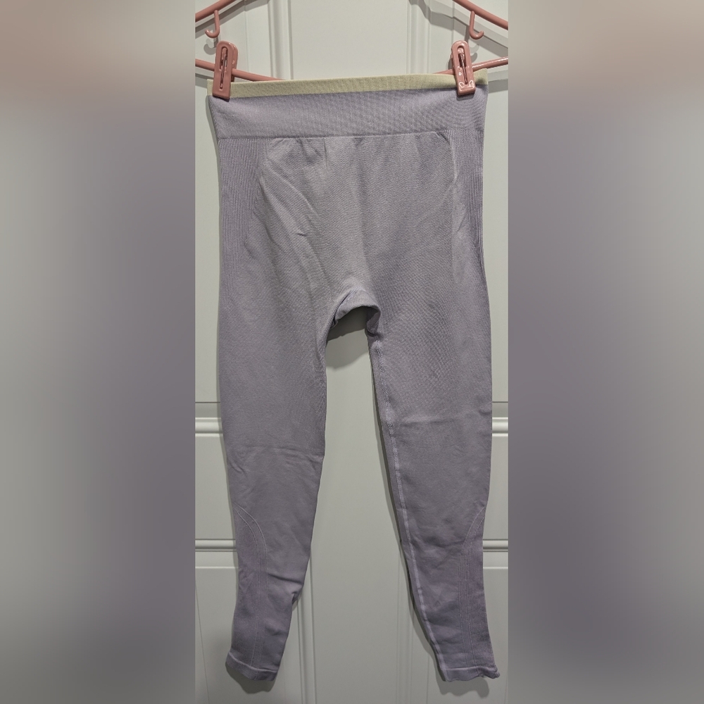 3/$20 Mango Women's Lavender Leggings Small